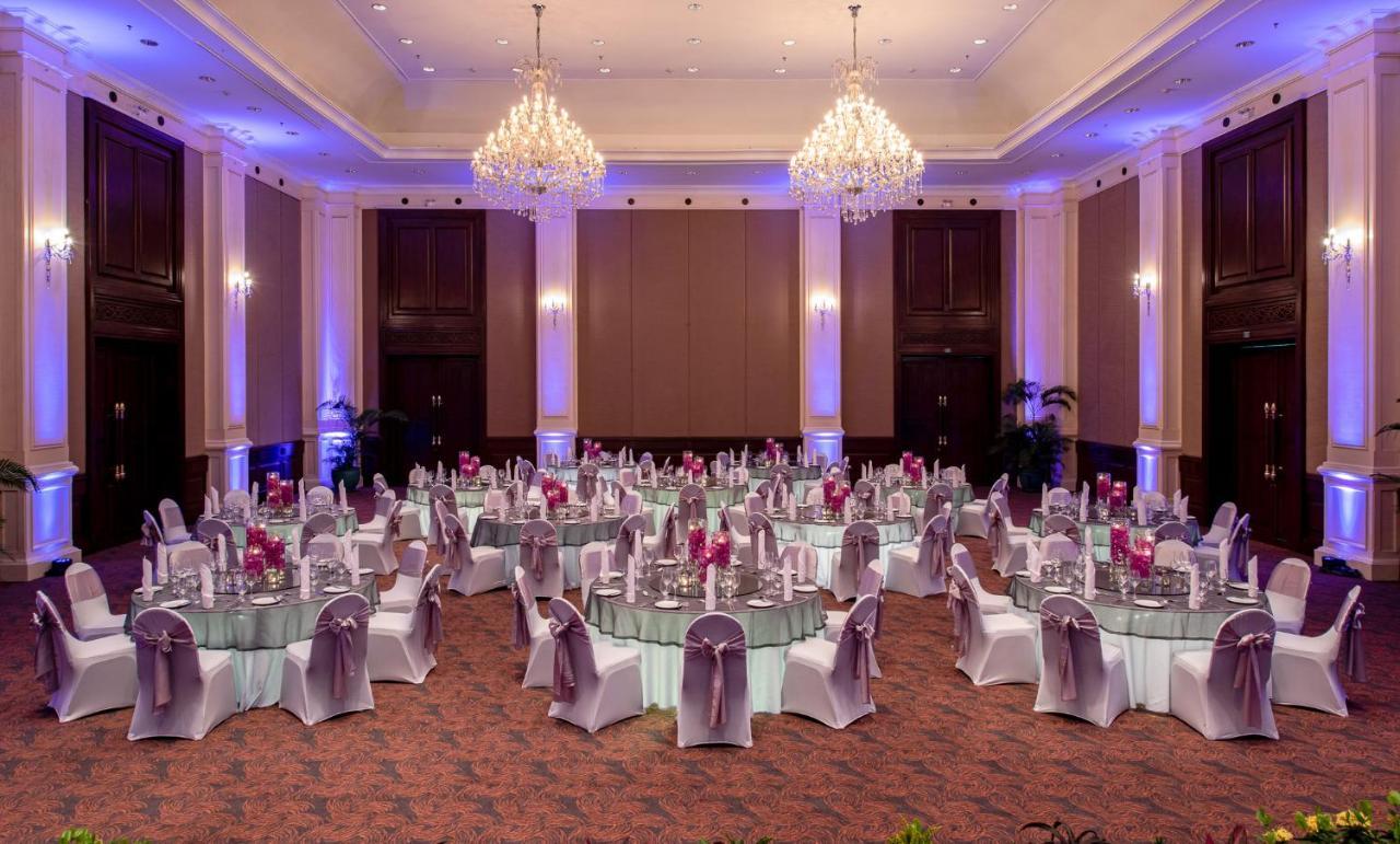 Sofitel Angkor Phokeethra Golf & Spa Resort Siem Reap Exterior foto