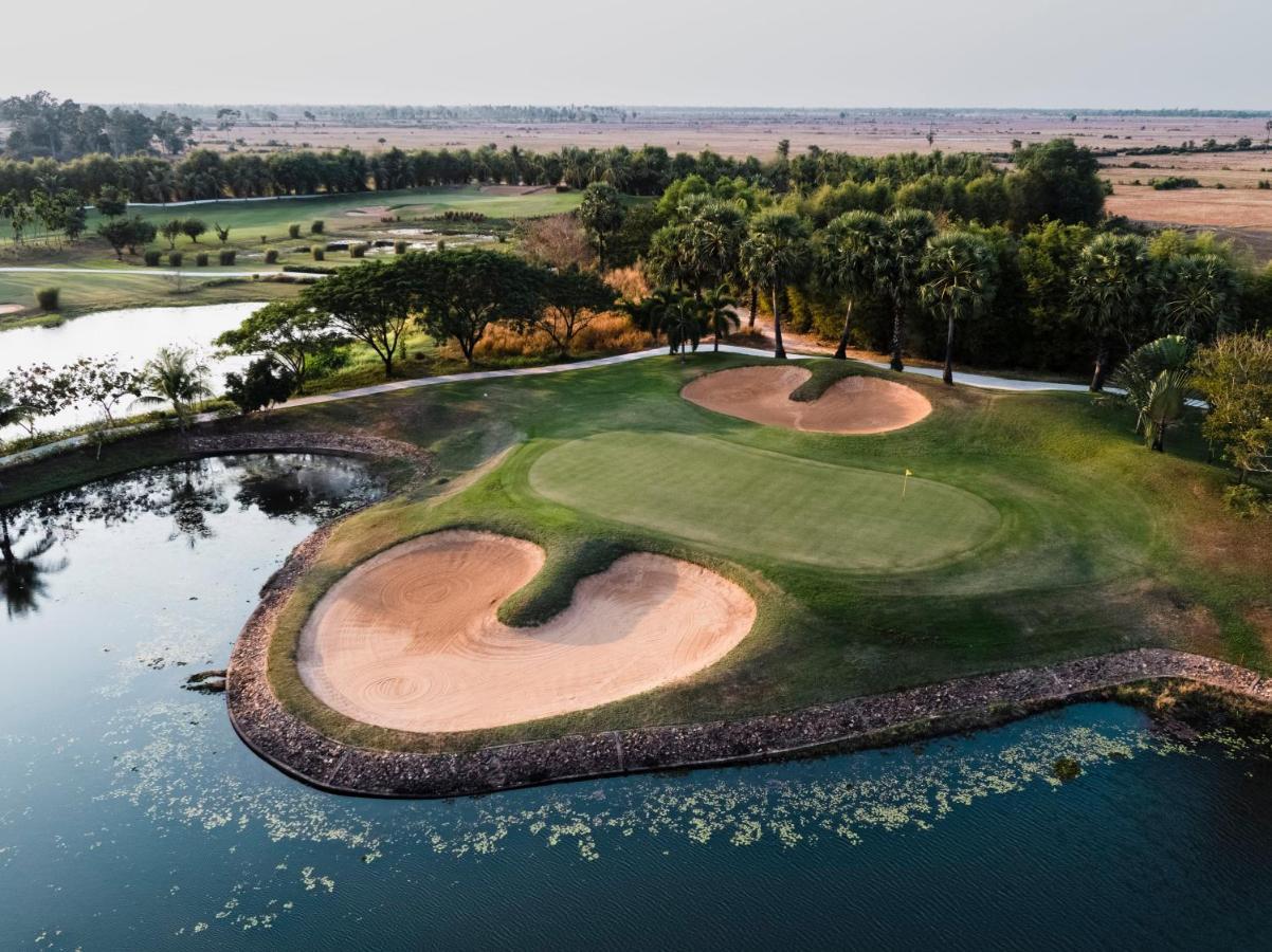 Sofitel Angkor Phokeethra Golf & Spa Resort Siem Reap Exterior foto