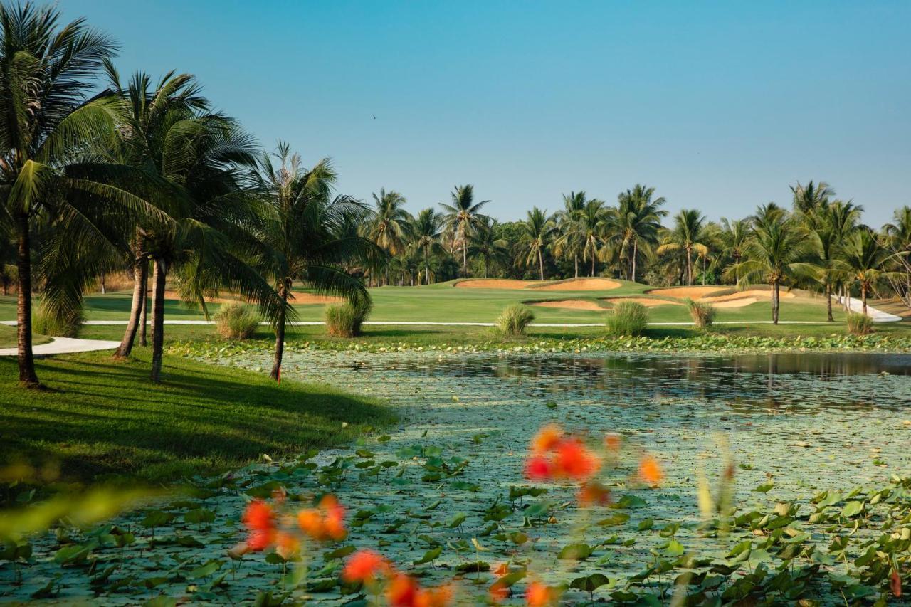 Sofitel Angkor Phokeethra Golf & Spa Resort Siem Reap Exterior foto